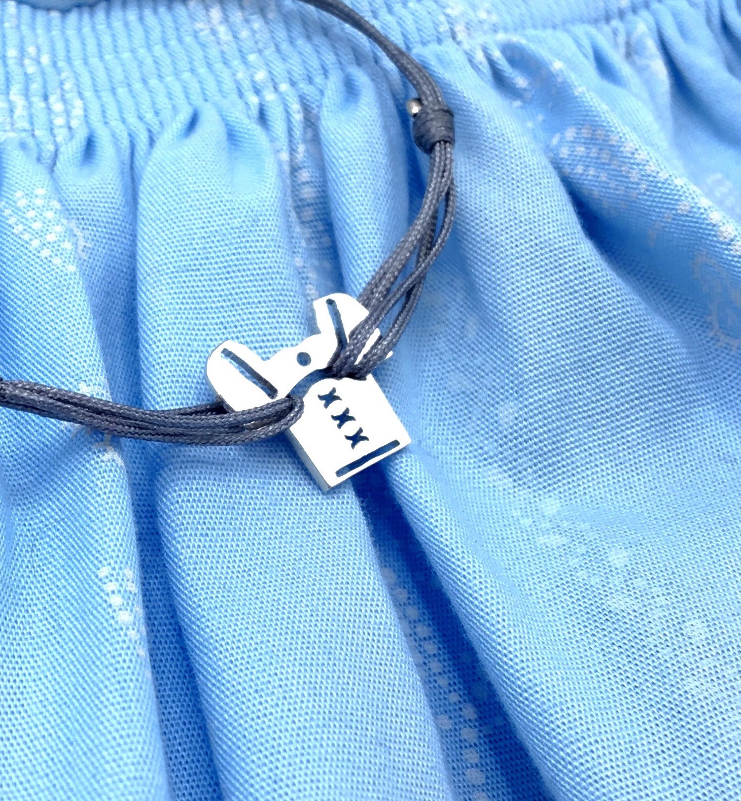 Dirndl mit Armband von Munich Jewels