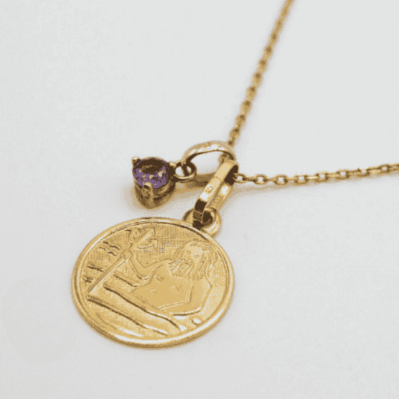 Eine Kette viele Möglichkeiten mit Anhängern aus echtem Gold