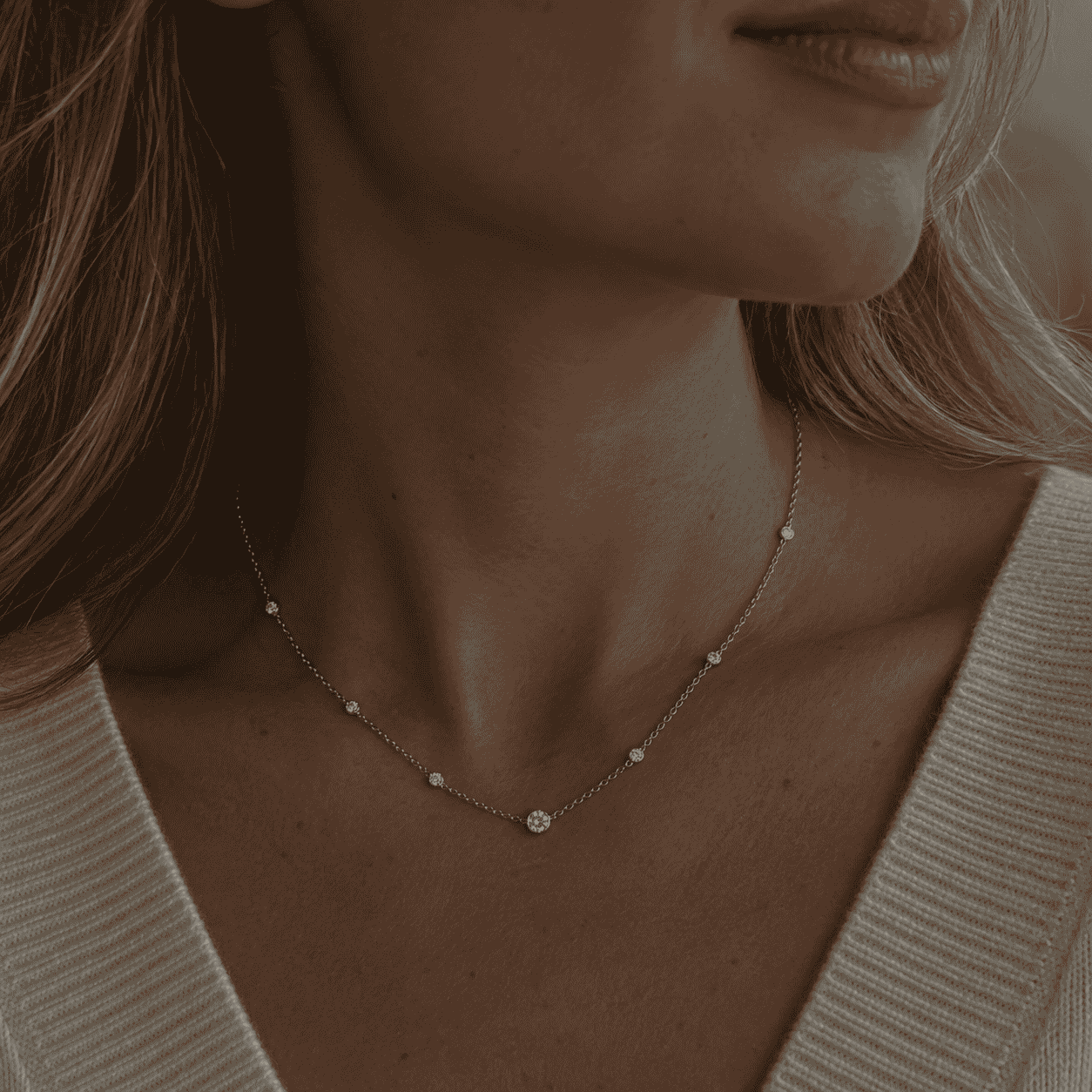 Kette mit 7 Diamanten 0.12 ct 585 Gold – Bild 2